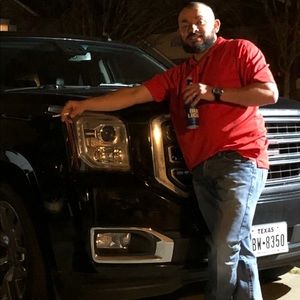 Meet your Posher, Mauricio